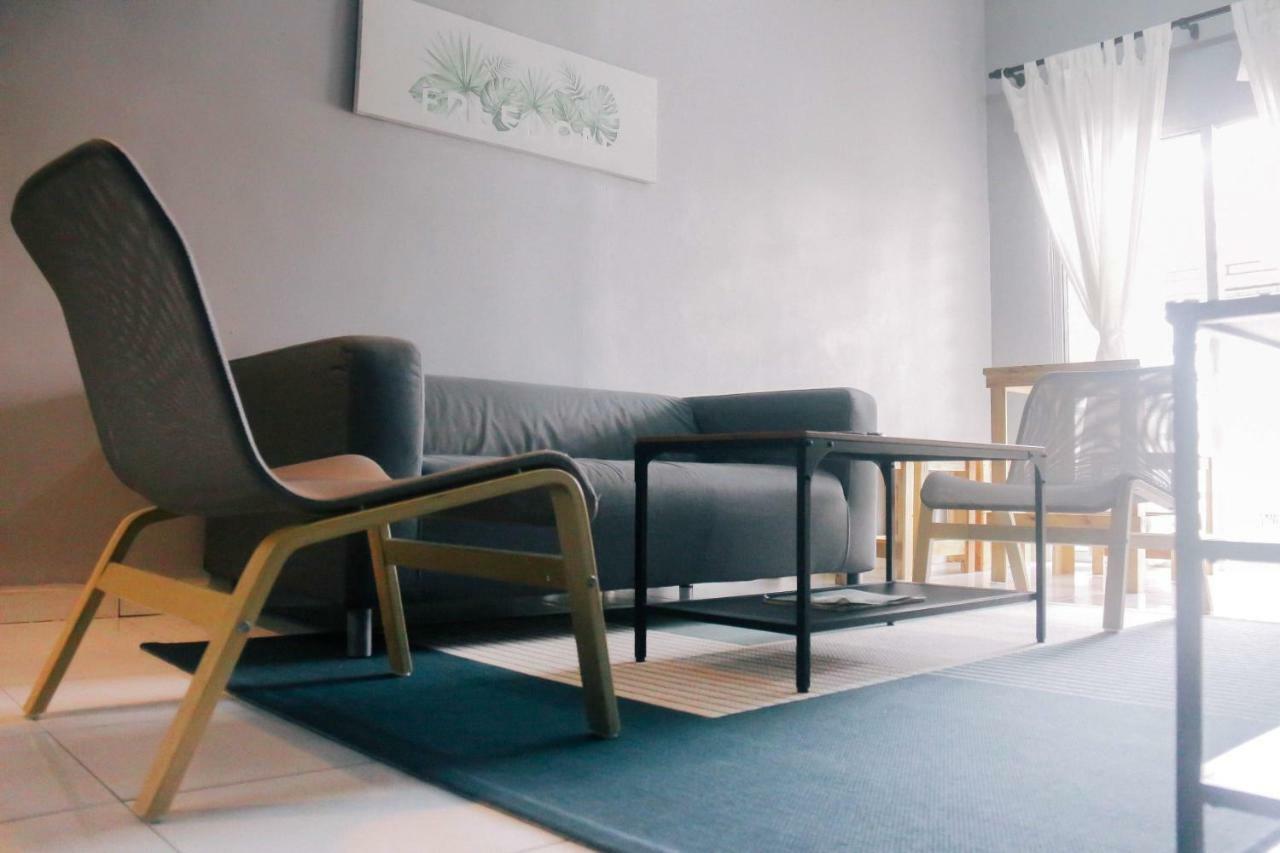 Thedaun Homestay Seri Iskandar, Perak Exteriör bild